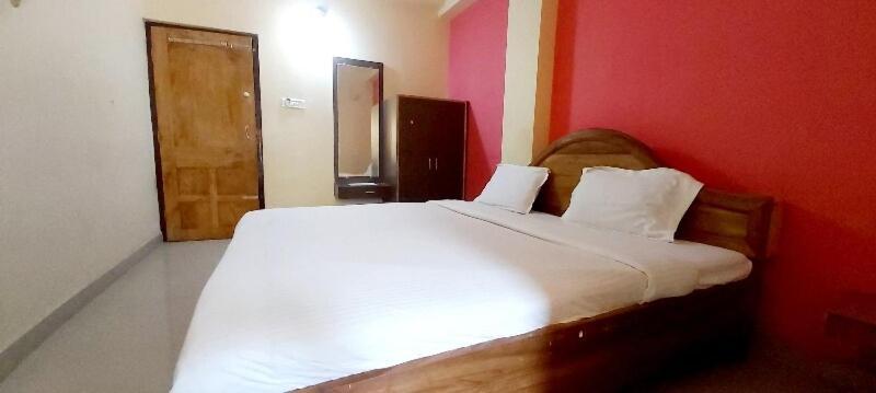 Spot On 80624 Hotel Niladri Complex Puri Exterior photo